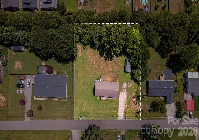 Photo 3 of Single family home for sale at 121 Pine State Rd, Troutman, NC 28166 | MLS# 4408362 | Listing updated on 2026-10-07