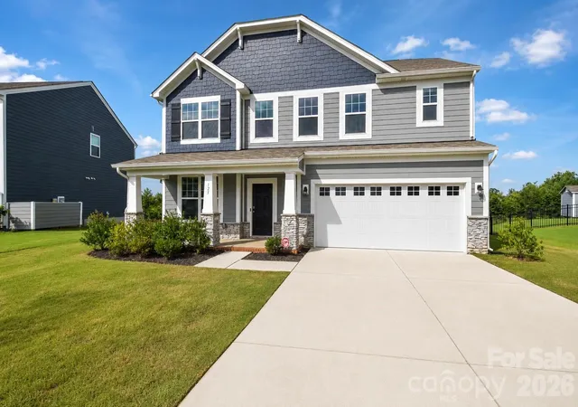 Photo 1 of Single family home for sale at 125 Dawn Run Loop, Mooresville, NC 28115 | MLS# 4408914 | Listing updated on 2026-09-13