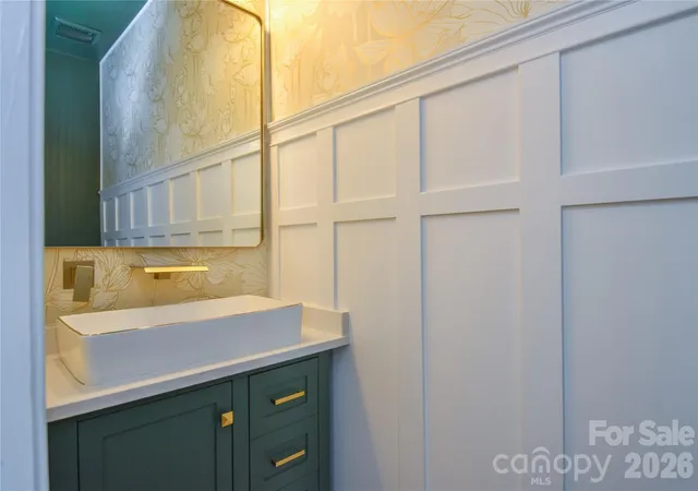 Photo 3 of Single family home for sale at 125 Dawn Run Loop, Mooresville, NC 28115 | MLS# 4408914 | Listing updated on 2026-09-13
