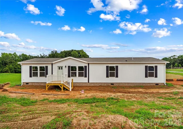 Photo 2 of Single family home for sale at 532 Eagle Mills Rd, Hamptonville, NC 27020 | MLS# 4409145 | Listing updated on 2026-09-15
