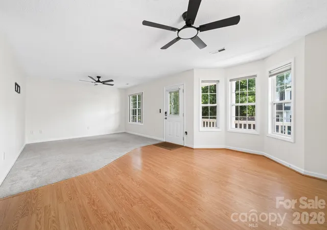 Photo 4 of Single family home for sale at 524 Jakes Ridge Ln, Mooresville, NC 28115 | MLS# 4409369 | Listing updated on 2026-09-11