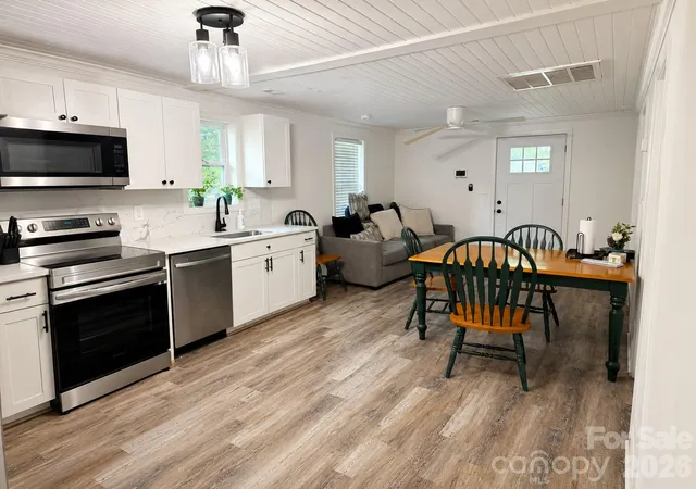 Photo 3 of Single family home for sale at 404 Palmetto St, Lancaster, SC 29720 | MLS# 4409404 | Listing updated on 2026-09-15