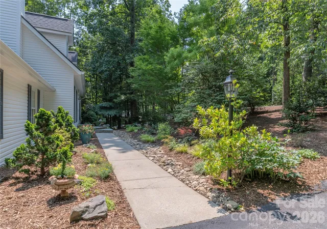 Photo 3 of Single family home for sale at 26 Moriah Ln, Asheville, NC 28803 | MLS# 4409521 | Listing updated on 2026-10-02