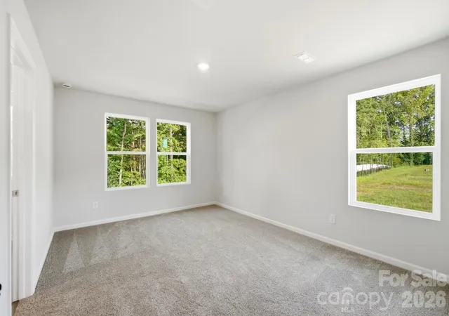 Photo 4 of Townhouse for sale at 3209 Meadow Knoll Dr, Charlotte, NC 28269 | MLS# 4409591 | Listing updated on 2026-10-27