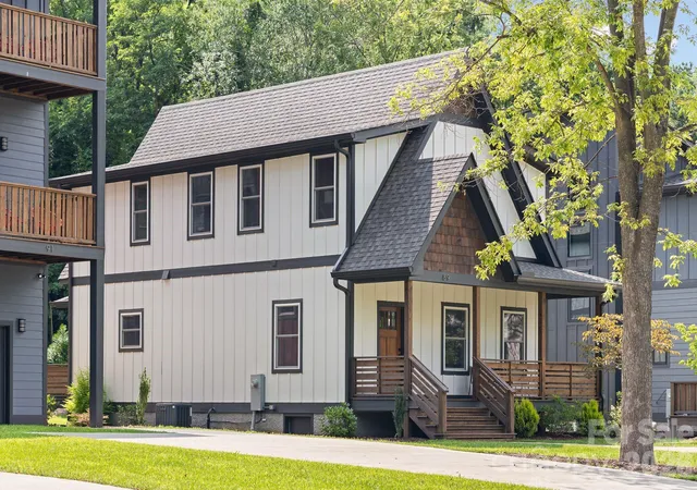 Photo 3 of Single family home for sale at 89 Glendale Ave, Asheville, NC 28803 | MLS# 4409722 | Listing updated on 2026-09-13