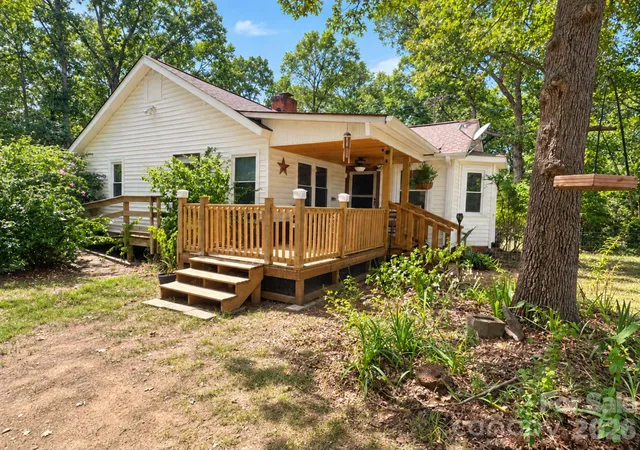 Photo 3 of Single family home for sale at 247 German Hl Rd, Peachland, NC 28133 | MLS# 4409764 | Listing updated on 2026-09-11