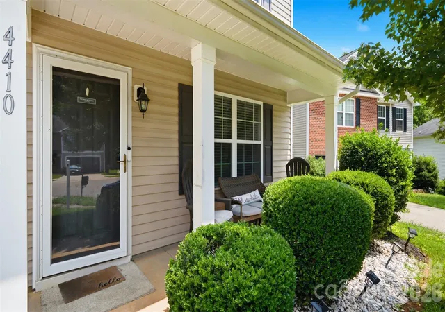 Photo 2 of Single family home for sale at 4410 Austin Dekota Dr, Charlotte, NC 28269 | MLS# 4409767 | Listing updated on 2026-09-21