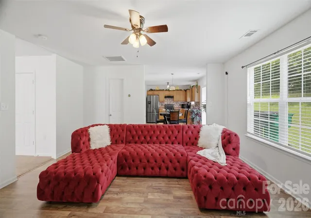 Photo 4 of Single family home for sale at 4410 Austin Dekota Dr, Charlotte, NC 28269 | MLS# 4409767 | Listing updated on 2026-09-21