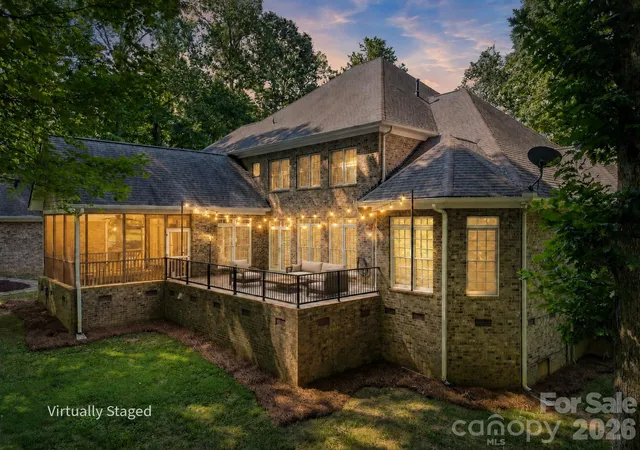 Single family home for sale at 868 Savile Ln, Fort Mill, SC 29715 | MLS# 4409801