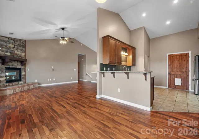 Photo 4 of Single family home for sale at 5395 Stonegate Farm Dr, Granite Falls, NC 28630 | MLS# 4409927 | Listing updated on 2026-10-02