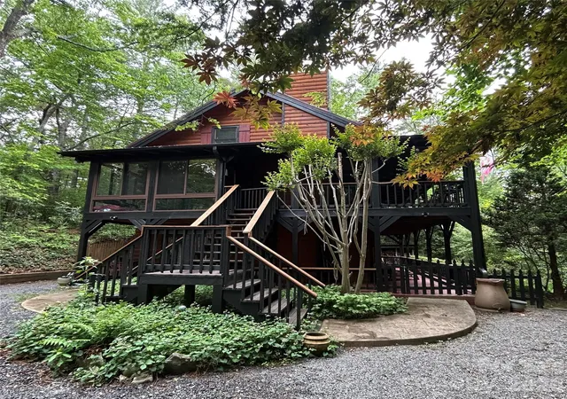 Photo 1 of Single family home for sale at 696 Top Of The Mountain Rd, Hendersonville, NC 28739 | MLS# 4410002 | Listing updated on 2026-09-15