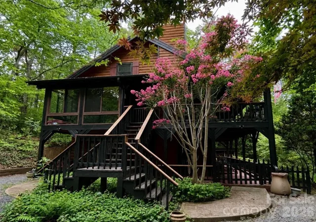 Photo 2 of Single family home for sale at 696 Top Of The Mountain Rd, Hendersonville, NC 28739 | MLS# 4410002 | Listing updated on 2026-09-15