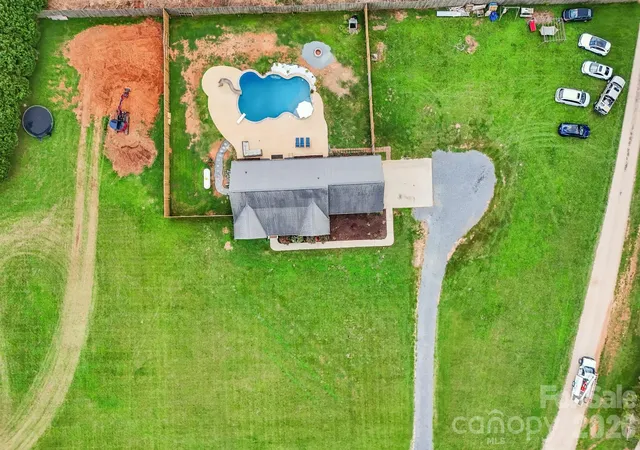 Photo 3 of Single family home for sale at 274 Cruse Rd, Salisbury, NC 28146 | MLS# 4410073 | Listing updated on 2026-09-14