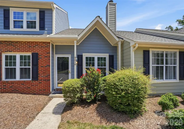 Photo 4 of Townhouse for sale at 9014 Four Mile Crk Rd, Charlotte, NC 28277 | MLS# 4410075 | Listing updated on 2026-10-13