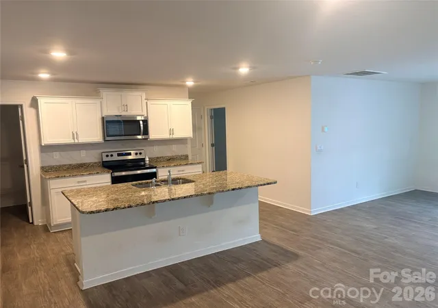Photo 4 of Sale Pending at 5027 Fandango Rd, York, SC 29745 | MLS# 4410252 | Listing updated on 2026-09-14