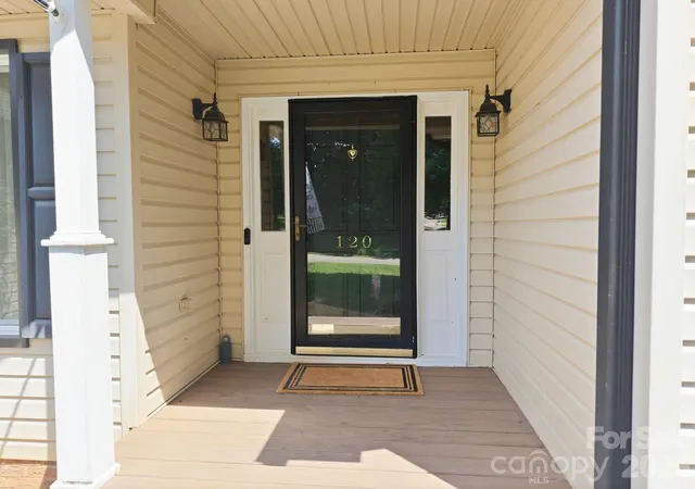 Photo 4 of Single family home for sale at 120 Strawberry Ln, Salisbury, NC 28147 | MLS# 4410362 | Listing updated on 2026-09-21