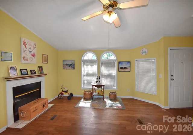 Photo 3 of Single family home for sale at 103 Key W Ln, Mooresville, NC 28115 | MLS# 4410459 | Listing updated on 2026-09-14