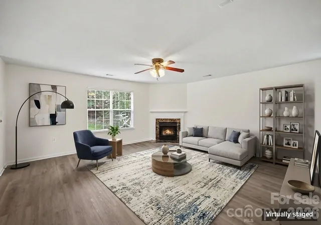 Photo 4 of Single family home for sale at 13827 Allison Forest Trl, Charlotte, NC 28278 | MLS# 4410675 | Listing updated on 2026-10-05