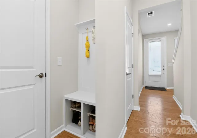 Photo 2 of Townhouse for sale at 5316 Somerset Hl Ln, Charlotte, NC 28269 | MLS# 4410792 | Listing updated on 2026-09-21