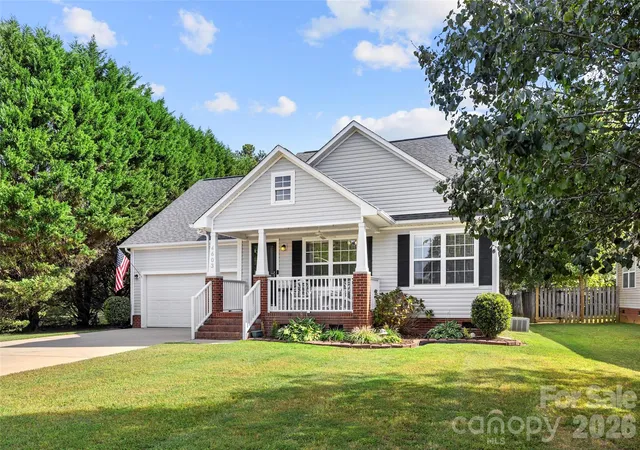 Photo 2 of Single family home for sale at 4603 Brewington Pkwy, Rock Hill, SC 29732 | MLS# 4411017 | Listing updated on 2026-09-12