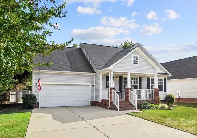 Photo 3 of Single family home for sale at 4603 Brewington Pkwy, Rock Hill, SC 29732 | MLS# 4411017 | Listing updated on 2026-09-12
