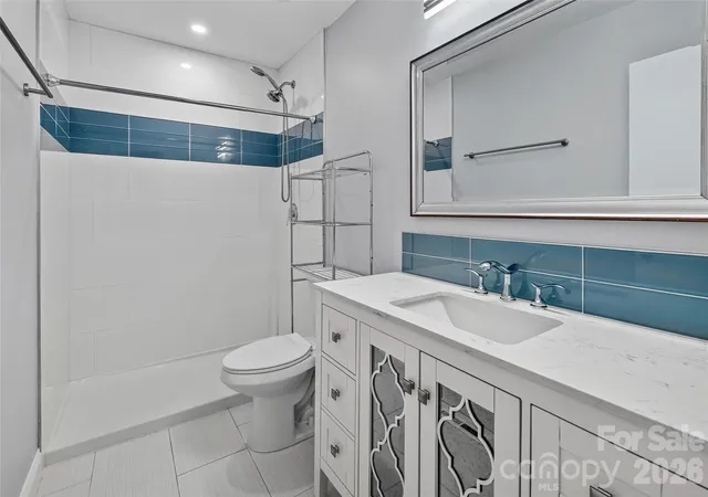 Photo 4 of Single family home for sale at 806 Cantwell St, Charlotte, NC 28208 | MLS# 4411359 | Listing updated on 2026-10-21