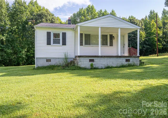 Photo 3 of Single family home for sale at 614 W Westview St, Gastonia, NC 28052 | MLS# 4411377 | Listing updated on 2026-10-06