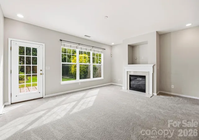 Photo 3 of Single family home for sale at 6010 Colonial Garden Dr, Huntersville, NC 28078 | MLS# 4411697 | Listing updated on 2026-09-14