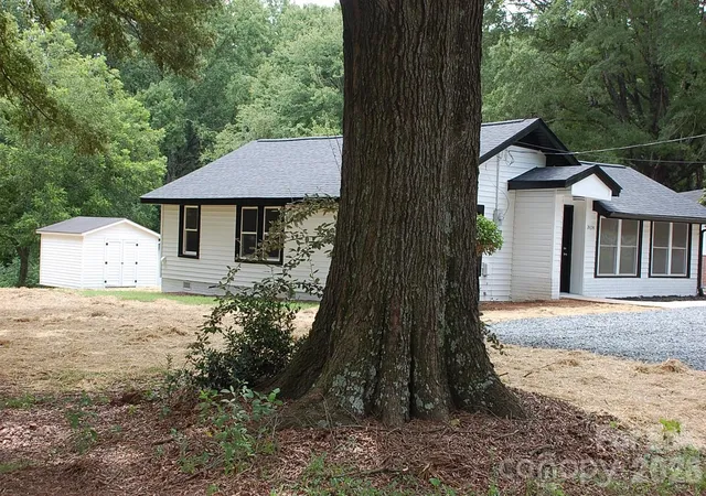 Photo 2 of Single family home for sale at 24674 Saint Martin Rd, Albemarle, NC 28001 | MLS# 4411700 | Listing updated on 2026-09-15