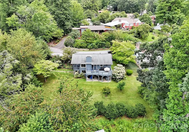 Photo 4 of Single family home for sale at 87 Glenview Rd, Lake Junaluska, NC 28745 | MLS# 4411765 | Listing updated on 2026-09-15