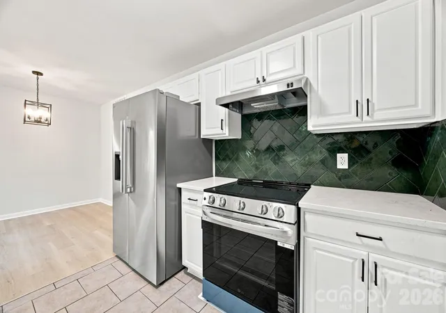 Photo 3 of Single family home for sale at 4100 Sudbury Rd, Charlotte, NC 28205 | MLS# 4412005 | Listing updated on 2026-10-03