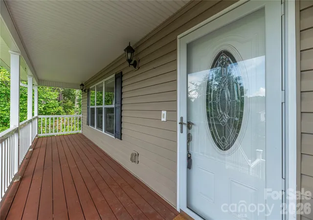 Photo 3 of Single family home for sale at 207 Christina Ct, Asheville, NC 28806 | MLS# 4412150 | Listing updated on 2026-09-14