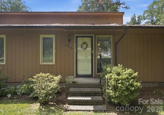 Photo 3 of Sale Pending at 8016 Hedrick Cir, Huntersville, NC 28078 | MLS# 4412176 | Listing updated on 2026-09-12