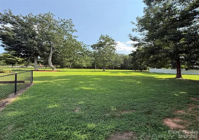 Photo 3 of Sale Pending at 1005 Spring Rock Dr, Salisbury, NC 28146 | MLS# 4412191 | Listing updated on 2026-09-22
