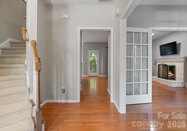 Photo 3 of Sale Pending at 2040 Swaim Dr, Matthews, NC 28105 | MLS# 4412314 | Listing updated on 2026-09-15