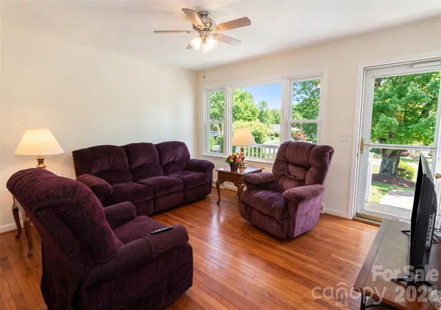 Photo 3 of Single family home for sale at 2637 Paula Dr, Gastonia, NC 28054 | MLS# 4412379 | Listing updated on 2026-09-14