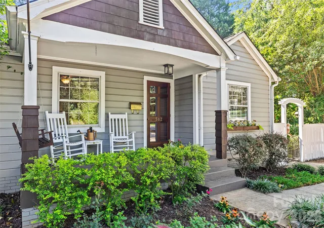 Photo 3 of Single family home for sale at 512 Bascom St, Charlotte, NC 28205 | MLS# 4412433 | Listing updated on 2026-10-27