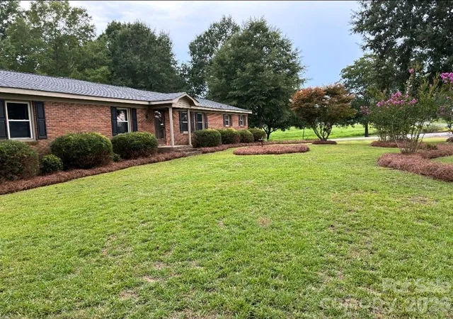 Photo 3 of Single family home for sale at 6426 Deep Springs Rd, Peachland, NC | MLS# 4412694 | Listing updated on 2026-10-08