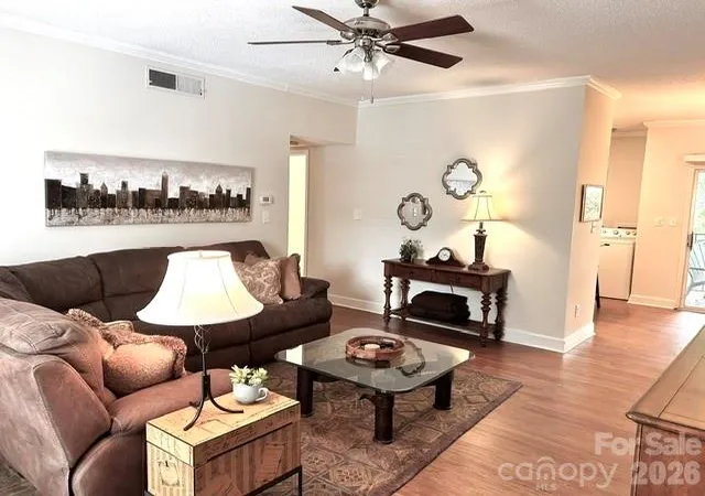 Listing Photo 2 - Condo for sale in building located at 5925 Quail Holw Rd, Charlotte, NC 28210 - Unit #C