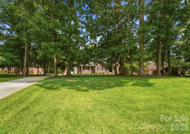 Photo 3 of Single family home for sale at 7627 Maple Blf Ln, Concord, NC 28025 | MLS# 4412826 | Listing updated on 2026-09-15