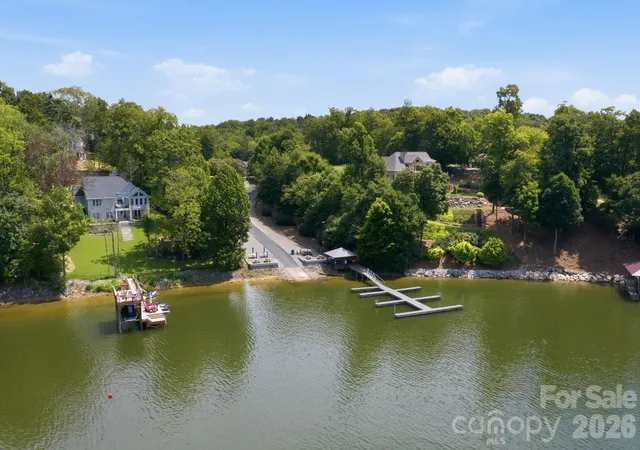Photo 1 of Single family home for sale at 116 Harbor Ridge Dr, Statesville, NC 28677 | MLS# 4413143 | Listing updated on 2026-10-28