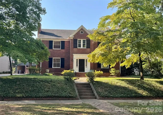 Photo 1 of Multi family home for sale at 823 825 Henley Pl, Charlotte, NC 28207 | MLS# 4413203 | Listing updated on 2026-09-30