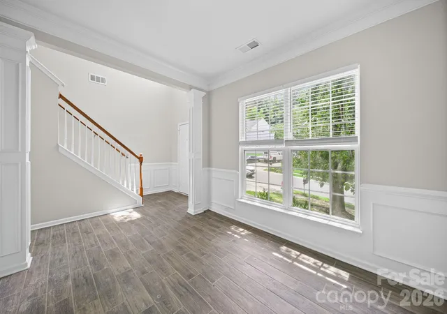 Photo 3 of Single family home for sale at 8246 Weeping Fig Ln, Charlotte, NC 28215 | MLS# 4413346 | Listing updated on 2026-09-11