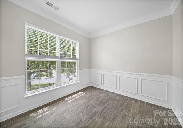 Photo 3 of Single family home for sale at 8246 Weeping Fig Ln, Charlotte, NC 28215 | MLS# 4413346 | Listing updated on 2026-09-11