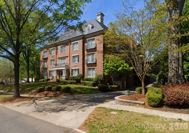 Condo for sale at 974 Queens Rd, Charlotte, NC 28207 | MLS# 4413389