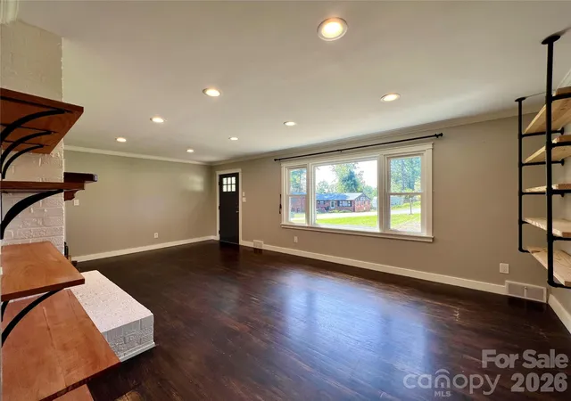 Photo 3 of Single family home for sale at 3 Mount Royal Dr, Arden, NC 28704 | MLS# 4413599 | Listing updated on 2026-09-24