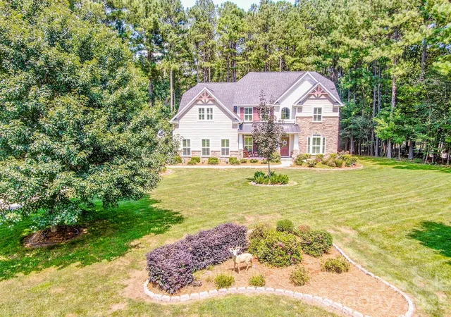 Photo 4 of Single family home for sale at 197 Chaska Loop, Troutman, NC 28166 | MLS# 4413695 | Listing updated on 2026-10-06