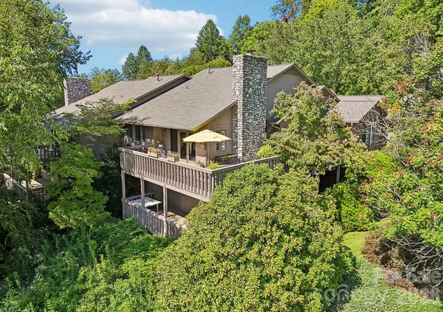 Photo 2 of Condo for sale at 15 Stony Rdg, Asheville, NC 28804 | MLS# 4413777 | Listing updated on 2026-10-01