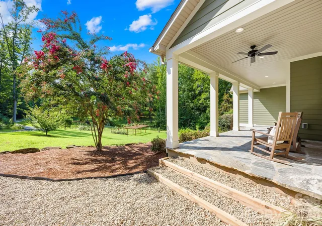 Photo 3 of Mansion for sale at 6334 Long Is Rd, Catawba, NC 28609 | MLS# 4413966 | Listing updated on 2026-10-20
