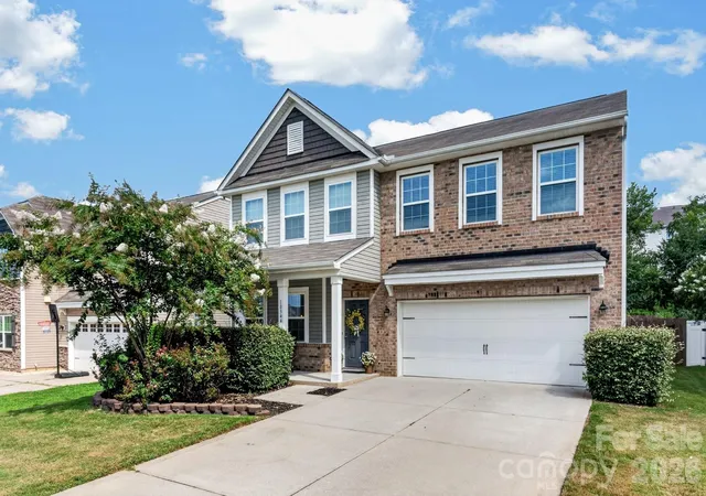 Photo 1 of Single family home for sale at 10344 Hillsborough St Nw, Huntersville, NC 28078 | MLS# 4414004 | Listing updated on 2026-09-14